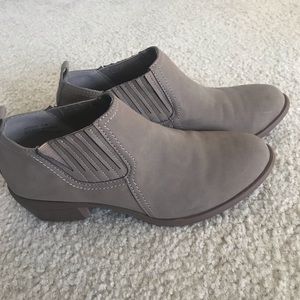 Jasmin booties
